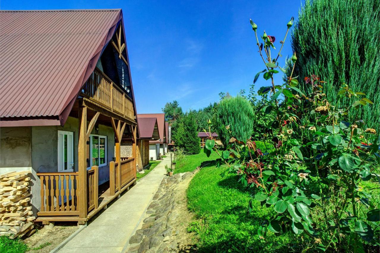 Zajazd Pod Sosnami Berezka Exterior photo